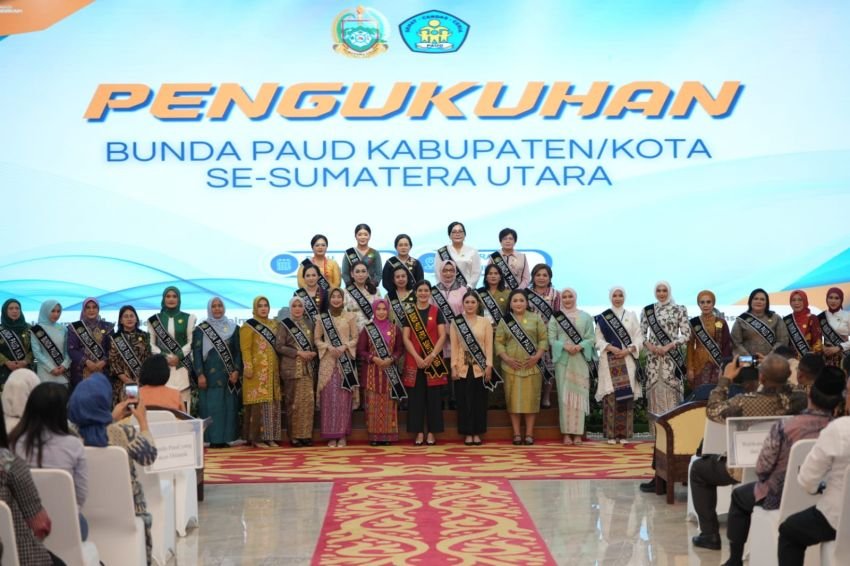 Ny. Yusnila Indriati Taufik Dikukuhkan Sebagai Bunda Literasi dan Bunda PAUD Asahan