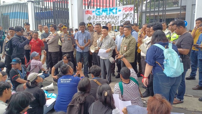 Aksi GMKI di DPRD Medan, Wong Chun Sen Dipanggil yang Datang Rajudin Sagala