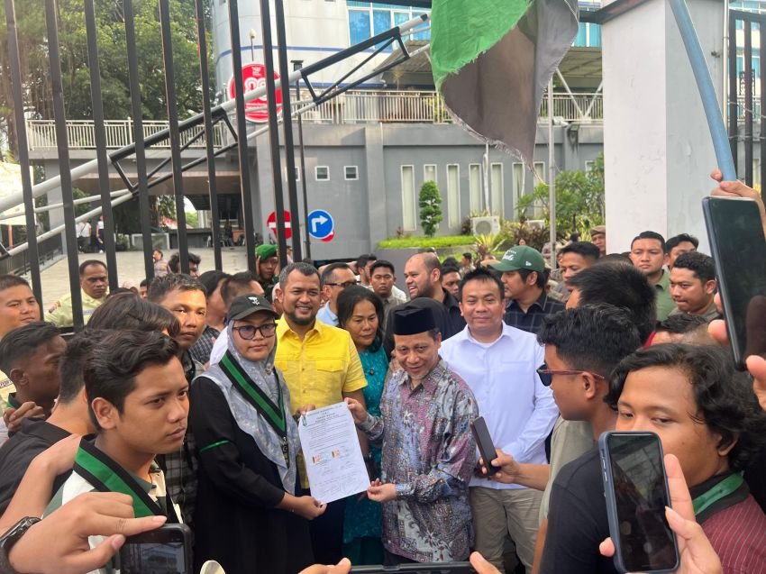 Pimpinan dan Fraksi Golkar DPRD Medan Tampung Aspirasi HMI