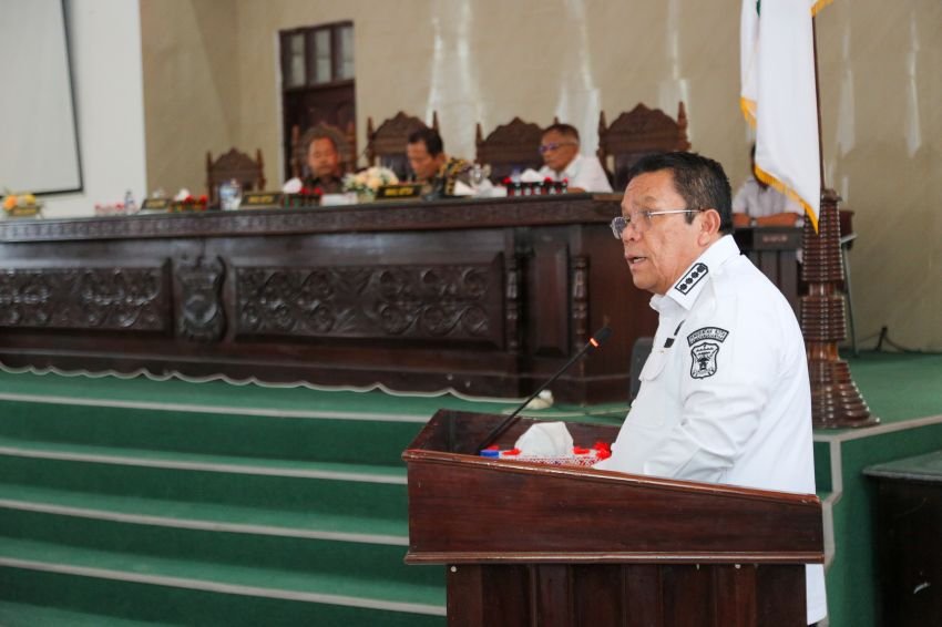 Rapat Paripurna dalam Nota Jawaban Wali Kota atas Pemandangan Umum Fraksi-fraksi DPRD terhadap Nota Keuangan atas Rancangan P-APBD Tahun Anggaran 2025