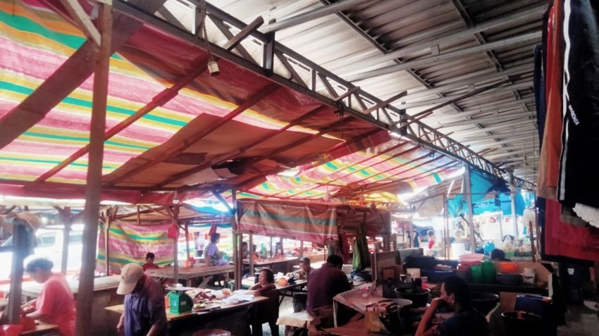 Dirut menyampaikan bahwa Relokasi pedagang eks Gedung IV Pasar Horas ke Jalan Merdeka Bawah dilakukan mulai Sabtu dijadwalkan selesai Selasa