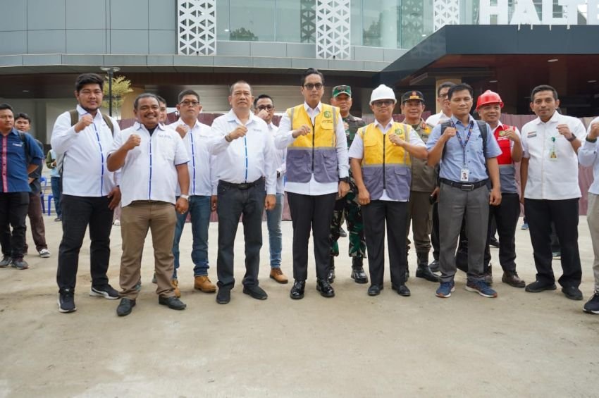 Tata Kota dan Nyamankan Warga, Rico Waas Gencarkan Penanaman Kabel Bawah Tanah