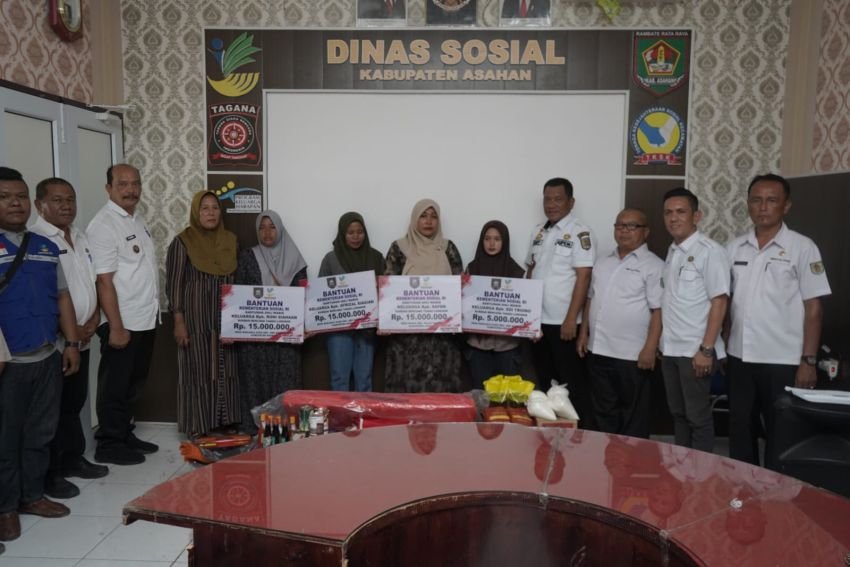 Bupati Asahan Salurkan Bantuan bagi Keluarga Korban Longsor Marjanji Aceh