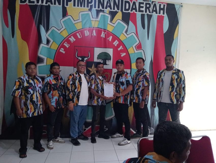 DPD II Kota Medan Serahkan Mandat SK PAC PKN Medan Barat Pimpinan Erly Jaka Perkasa Piliang