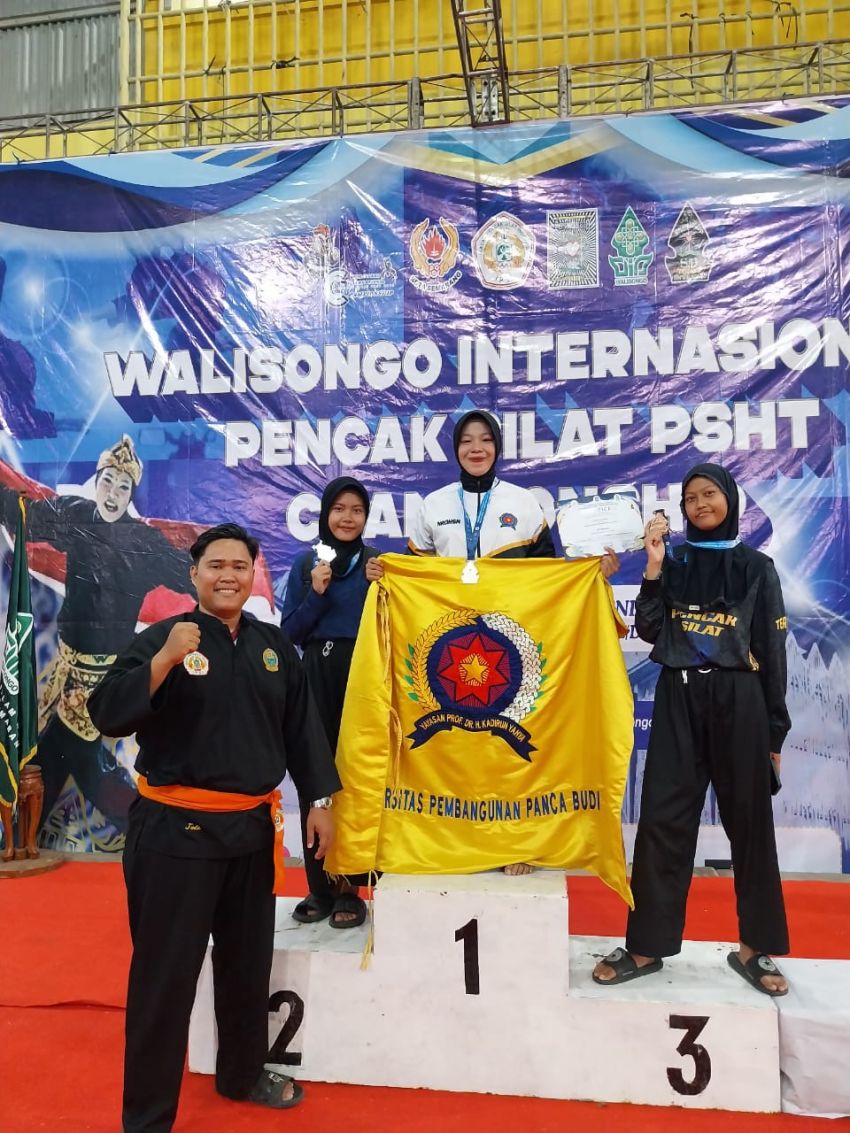 Nur Dini Mahasiswa UNPAB  Raih Juara 1 Pencak Silat Internasional di Semarang