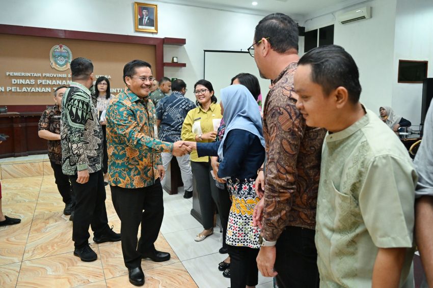 Sekdaprov Ingatkan Dinas PMPTSP Terus Berikan Kemudahan Izin Investasi