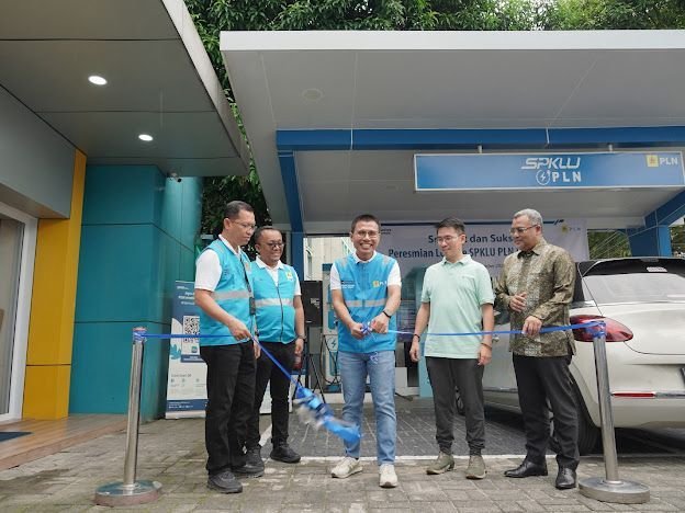 Momentum Hari Pelanggan Nasional, PLN UID Sumut Resmikan Lounge SPKLU Modern