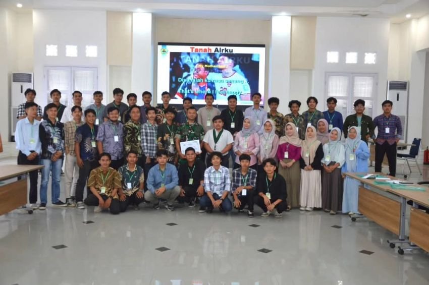 Dandim 0212/Tapsel Ajak Kader HMI Padangsidimpuan-Tapsel Pahami Peran Strategis Indonesia sebagai Poros Maritim Dunia