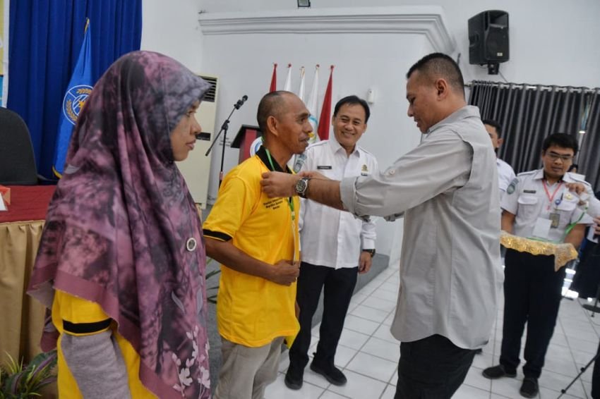 Kunjungi Belawan, Ijeck Harap Nelayan Manfaatkan SLC Demi Keselamatan