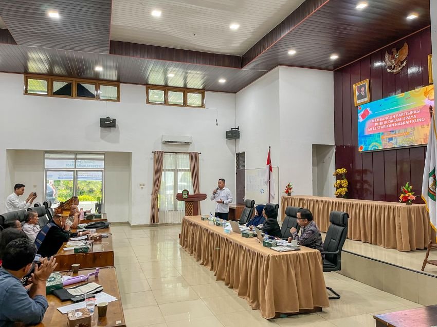 Wali Kota membuka acara Sosialisasi Pelestarian Naskah Kuno