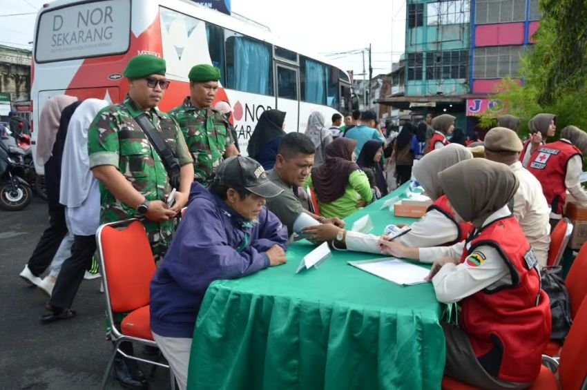 HUT TNI Ke-80, Kodim 0212/Tapsel Gelar Bakti Sosial