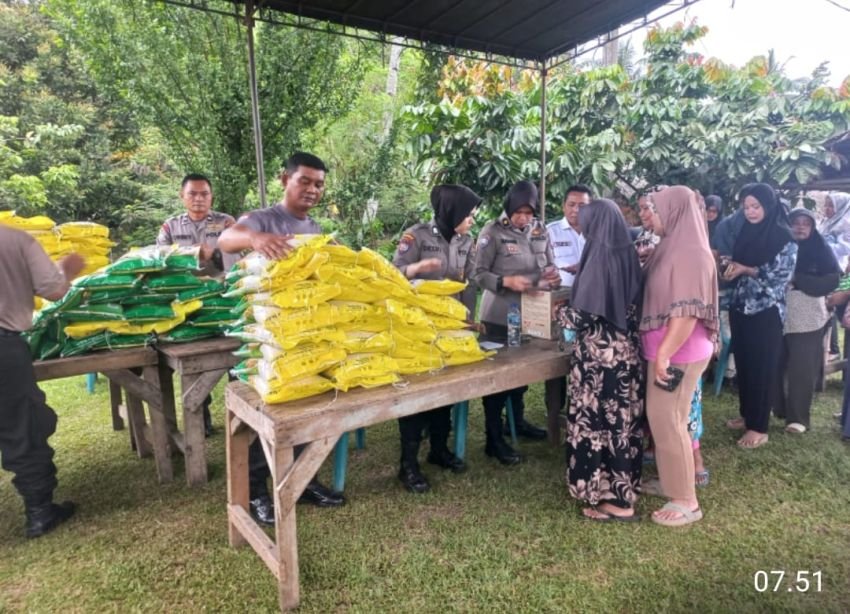 Dukung Kesejahteraan Warga, Polda Sumut Salurkan Beras SPHP Lewat GPM