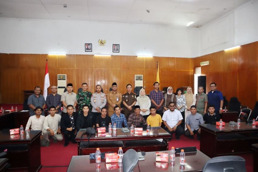 DPRD Padangsidimpuan Terima Audiensi Pemuda dan Mahasiswa
