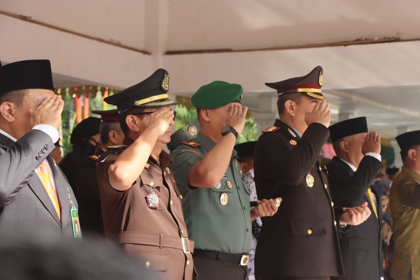 Kapolresta Deli Serdang Hadiri Upacara Peringatan Hari Sumpah Pemuda ke-97 di Alun-Alun Pemkab Deli Serdang