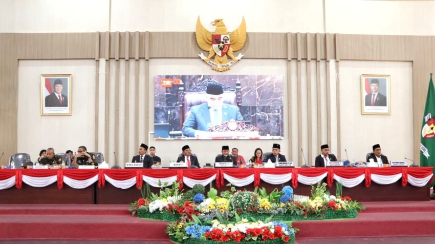 Jelang HUT Ke-80 Kemerdekaan RI Tahun 2025, Bupati Simalungun Bersama Wakil Bupati dan Forkopimda Dengarkan Pidato Kenegaraan Presiden RI