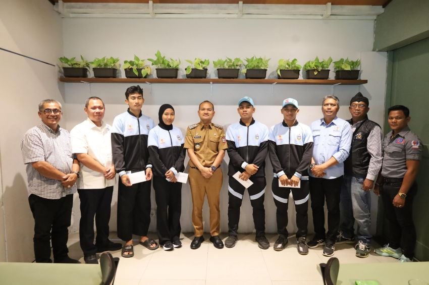 5 Atlet Berprestasi Asal Tanjungbalai Dilepas Wali Kota ke Jateng