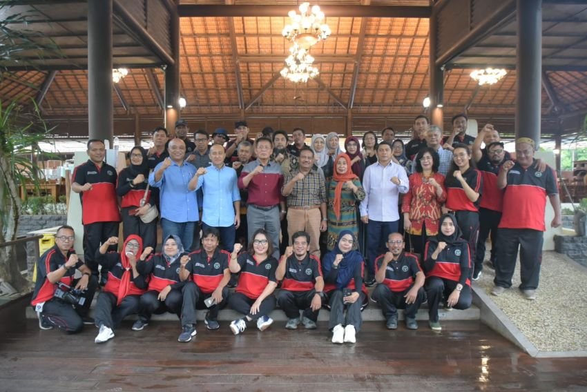 Unimed Pererat Sinergi Dengan Jurnalis Pendidikan Lewat Media Gathering dan Outbound