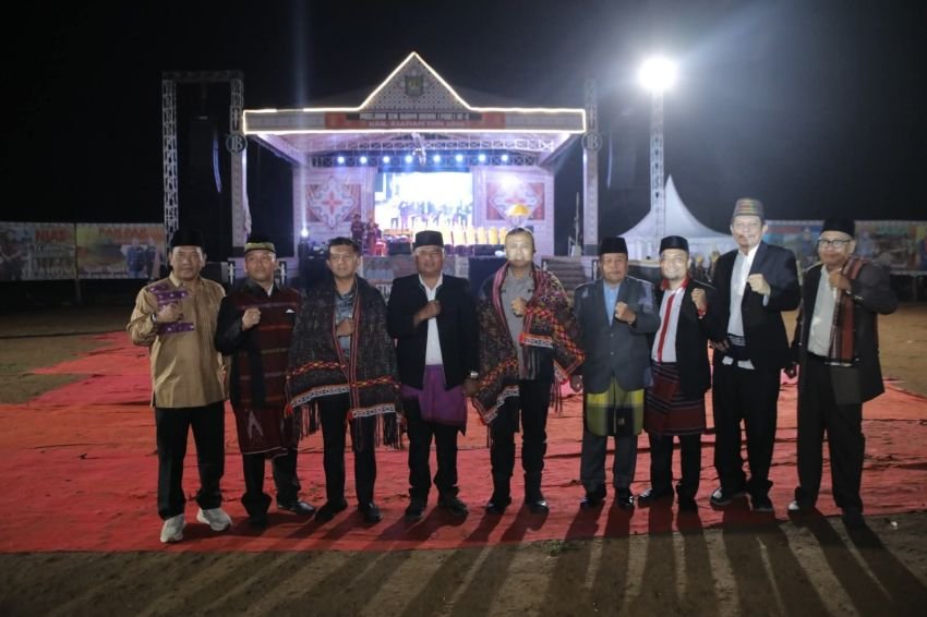 Penampilan Etnis Tabagsel Pada PSBD ke VI Turut Hadir Dandim 0208/Asahan