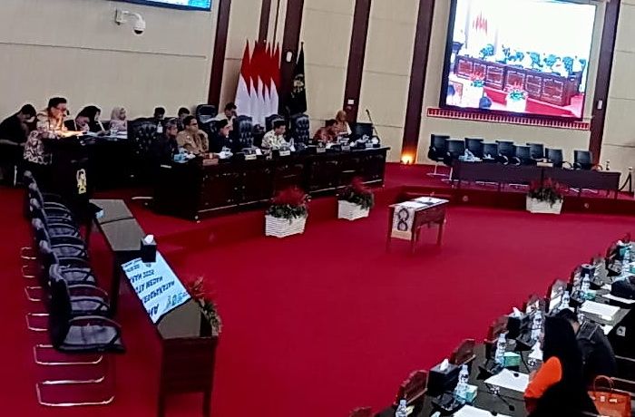 Zulkarnain Sampaikan Laporan Banggar Terkait Perubahan APBD Medan 2025