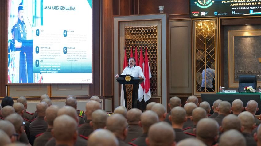 Jaksa Agung Tekankan Pentingnya Karakter "Jaksa Berkualitas" dalam Pembekalan PPPJ Angkatan 82 Tahun 2025