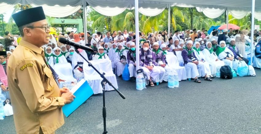 212 Jamaah Haji Kabupaten Simalungun Tahun 2025 Tiba di Tanah Air Dalam Keadaan Sehat Walafiat