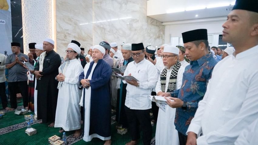 Maulid Akbar Padangsidimpuan Bershalawat, Ribuan Jamaah Padati Masjid Agung Al-Abror