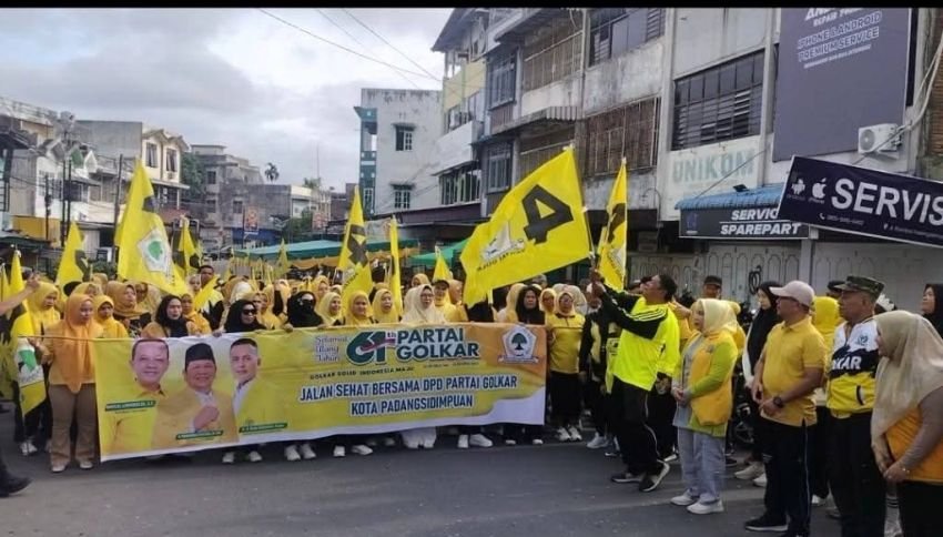 HUT Ke-61 Golkar bersama Warga Padangsidimpuan Jalan Sehat, Irsan Nasution : Kolaborasi Kader dan Masyarakat Pondasi Kuat Partai Beringin