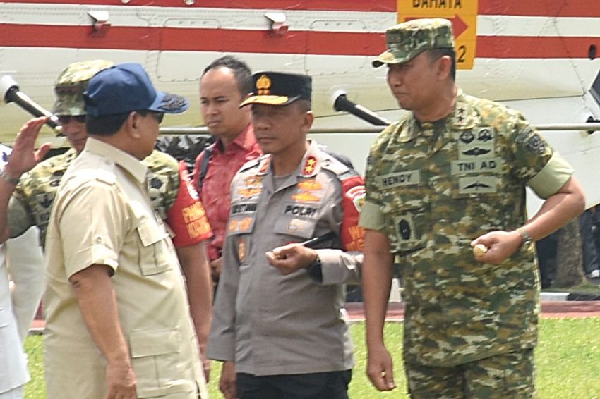 Presiden RI Prabowo Subianto Mendarat Transit di Seskoad, Disambut Hangat oleh Komandan Seskoad beserta jajaran