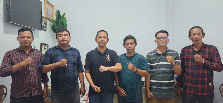 Pewarta Polrestabes Medan Tebar Berkah, Wartawan Kompak Berbagi di Jumat Penuh Kepedulian