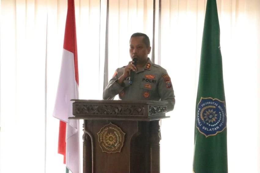 Kapolres Padangsidimpuan Hadiri Kuliah Umum di UMTS