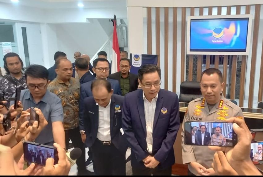 Bertemu Ketua NasDem Sumut Kapolrestabes Medan Sampaikan Permintaan Maaf