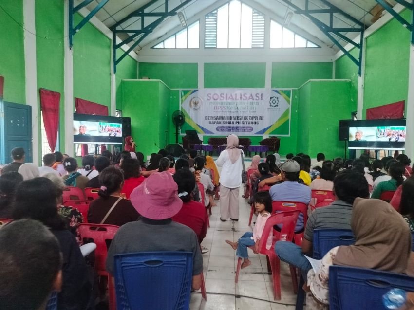 Antusias! Warga Mandailing Natal Padati Sosialisasi JKN–KIS Bersama Sihar P. H. Sitorus