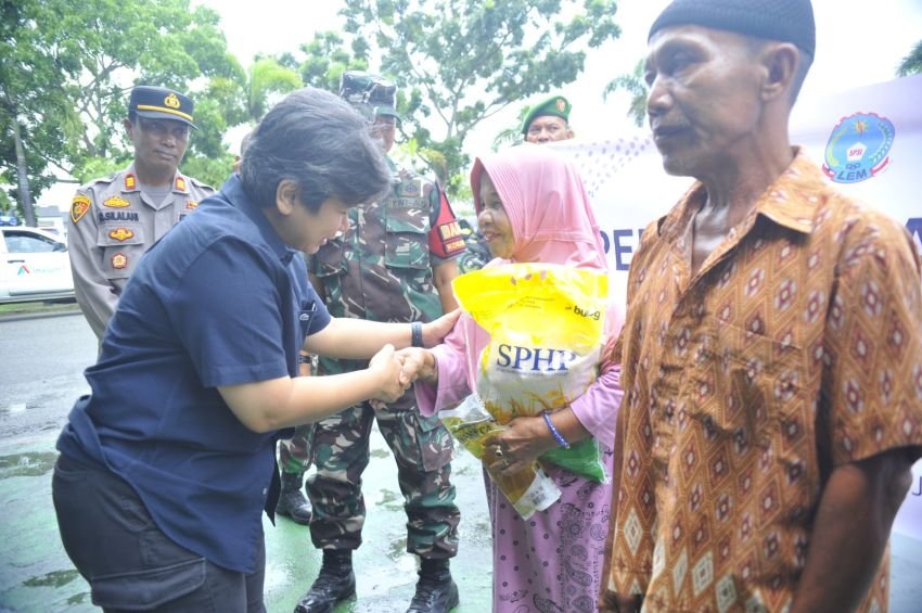 Inalum Salurkan 1.200 Paket Sembako, Bantu Ringankan Beban Warga Kuala Tanjung