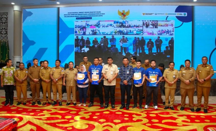 Bupati/wali kota se-Sumut menghadiri Akad Massal Kredit Usaha Rakyat (KUR) 800 Ribu Debitur KPP secara serentak se-Indonesia