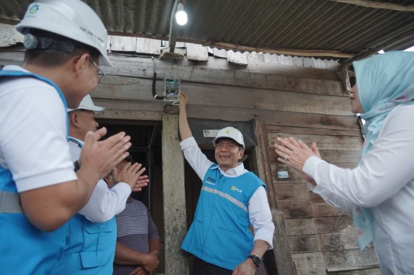 Rayakan HLN ke-80, PLN Hadirkan Cahaya Harapan bagi Keluarga di Tapanuli Tengah