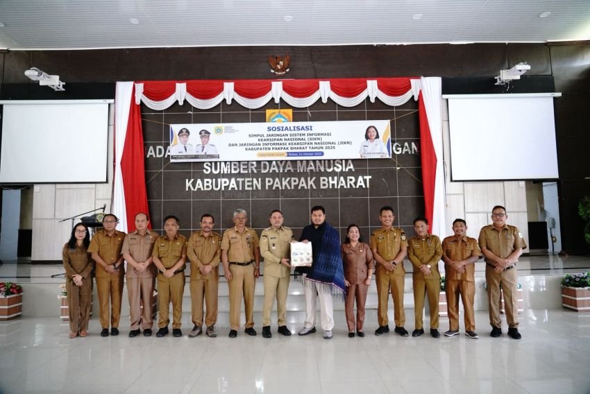 Bupati Pakpak Bharat Dorong OPD Terapkan SIKN Dan JIKN