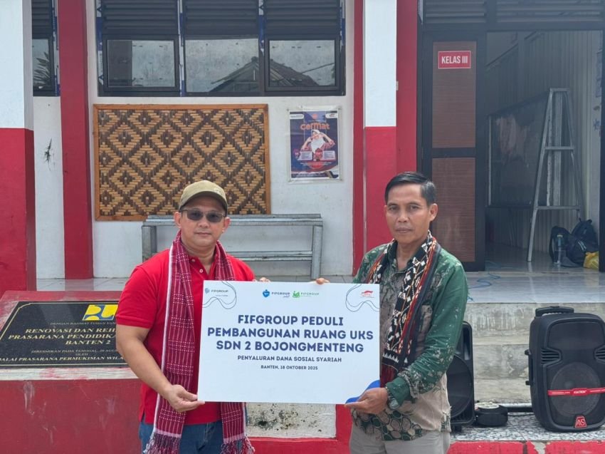 FIFGROUP Dukung Kesehatan dan Lingkungan: Bangun UKS di SDN 2 Bojongmenteng dan Tanam 360 Pohon