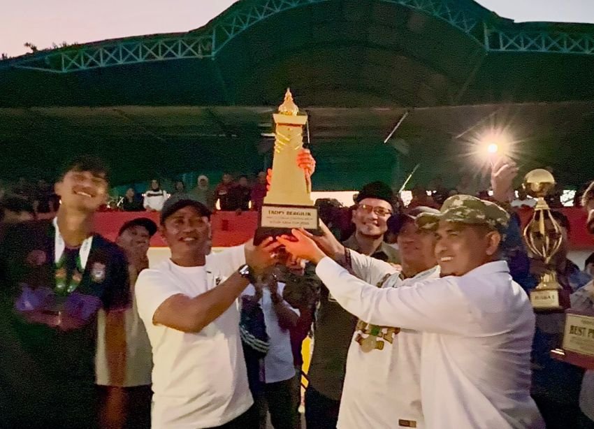 Bupati Jon Firman Pandu Tutup Gelaran Solok Raya Cup 2025