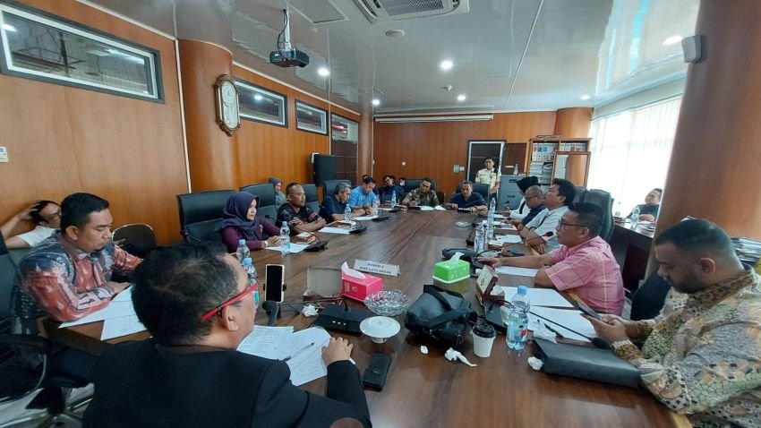 Komisi IV DPRD Medan Minta Pemko Medan Bongkar Bangunan Pagar Besi di Jalan Amal Medan Sunggal