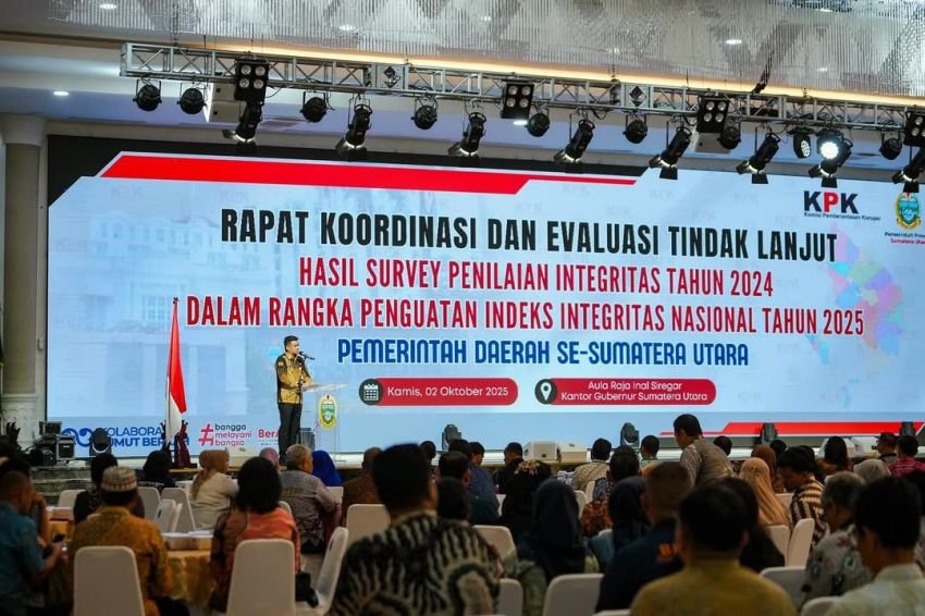 Wali Kota menghadiri Rakor dan Evaluasi Tindak Lanjut Capaian Indeks Survei Penilaian Integritas Tahun 2024 Dalam Rangka Penguatan SPI Tahun 2025 Se S