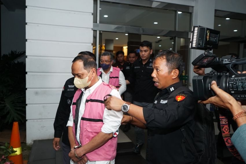 Diduga Terlibat Tipikor Pelepasan Asset PTPN I Untuk Perumahan Citraland, Dua Mantan Pejabat BPN Di Jebloskan Ke Dalam Jeruji Besi
