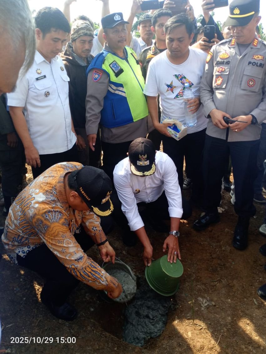 Peletakan Batu Pertama Kantor Camat Tanjung Morawa Berjalan Sukses.