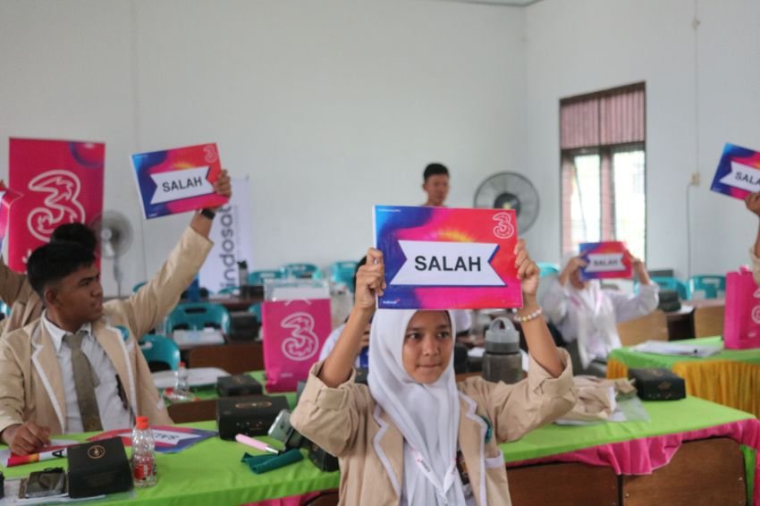 Dari Games Sampai Tips Bijak di Medsos, Workshop GenSi Bikin Siswa SMA 6 Binjai Terinspirasi