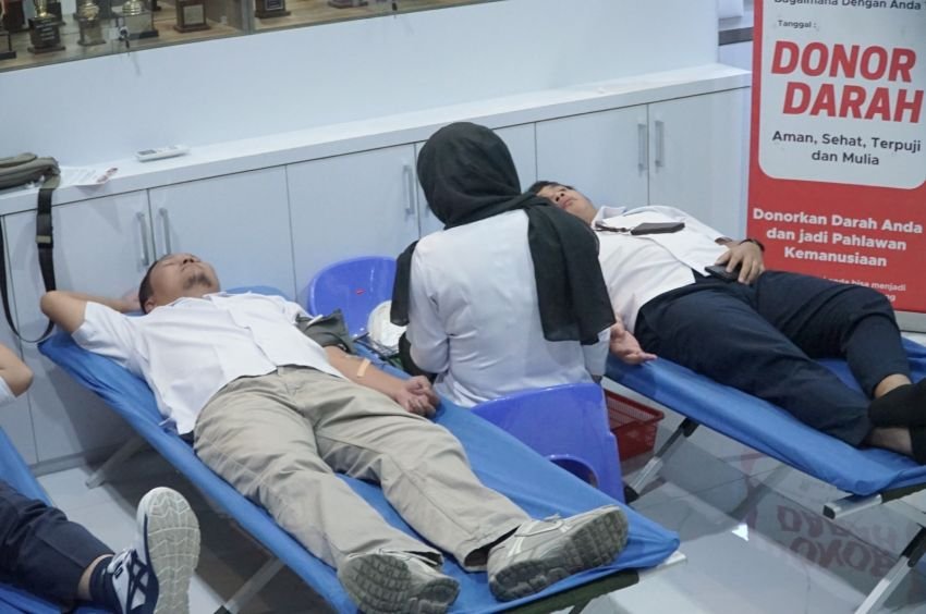 Rayakan Hari Listrik Nasional ke-80, PLN UID Sumatera Utara Gelar Aksi Donor Darah Serentak Bersama PMI