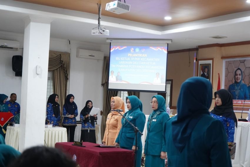 Ketua TP PKK Labuhan Deli & Pembina Posyandu Kecamatan Resmi Dilantik