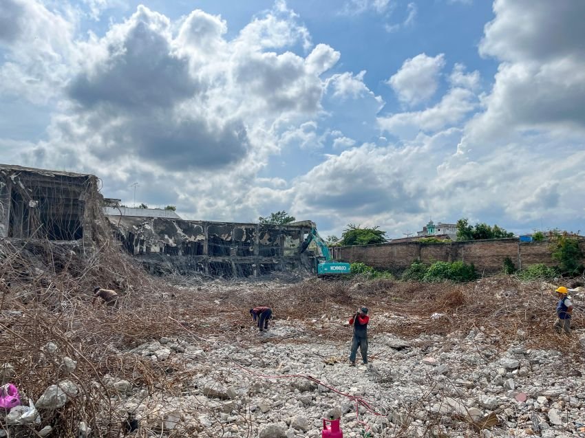 Progres perobohan Gedung IV Pasar Horas di Jalan Merdeka Pematangsiantar sudah mencapai sekitar 35 persen
