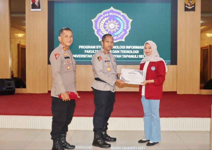 AKBP Wira Prayatna Sambut Mahasiswa PKL UMTS di Aula Pratidina Polres Padangsidimpuan