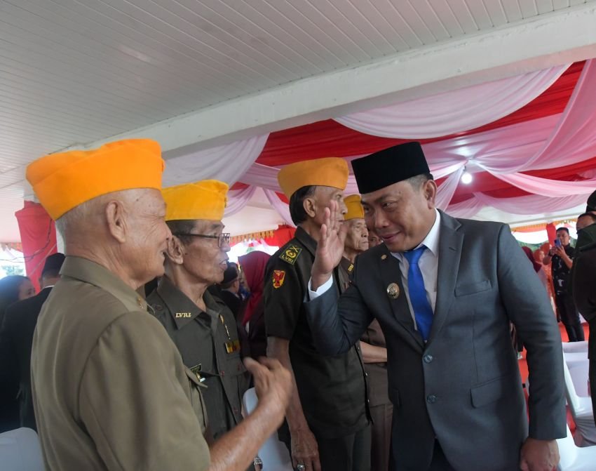 Upacara Peringatan Hari Pahlawan, Wabup: Kemerdekaan Lahir dari Kesabaran dan Keberanian!