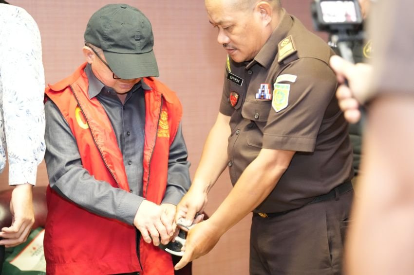 Kejati Sumsel Tahan Direktur PT BSS dan PT SAL, WS, dalam Kasus Dugaan Korupsi Fasilitas Kredit Bank Plat Merah