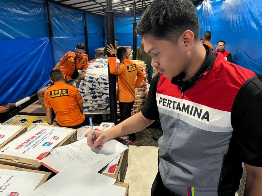 Pertamina Patra Niaga Sumbagut Berikan Bantuan Bagi Warga Terdampak Bencana Di Sibolga, Tapteng Dan Tapsel